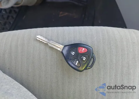 2010 Toyota Corolla Le z USA, uszkodzony, nr VIN 2T1BU4EE7AC273551